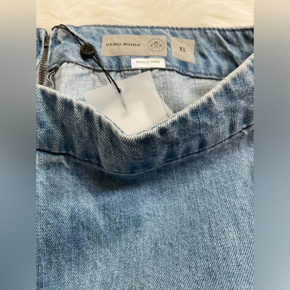 🛑🛑🛑VERO MODA MINI SKIRT - Picture 5 of 5